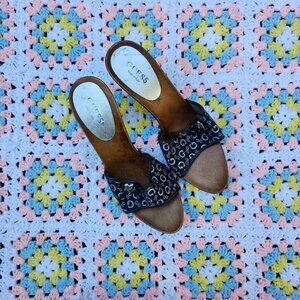 vintage Y2K Guess blue chambray denim and leather wooden kitten heel sandals